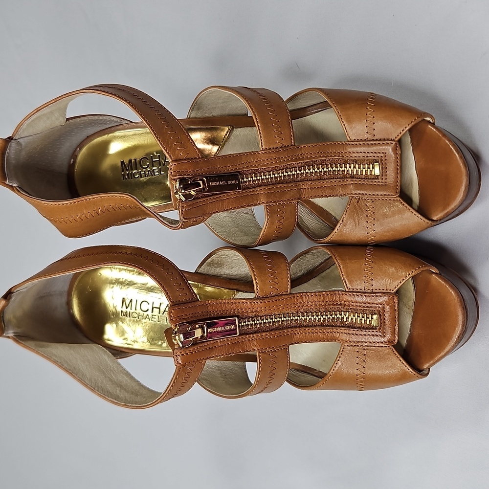 Michael Kors Berkley Plateform Brown Heeled Sandals Size 7.5 - Picture 3 of 8